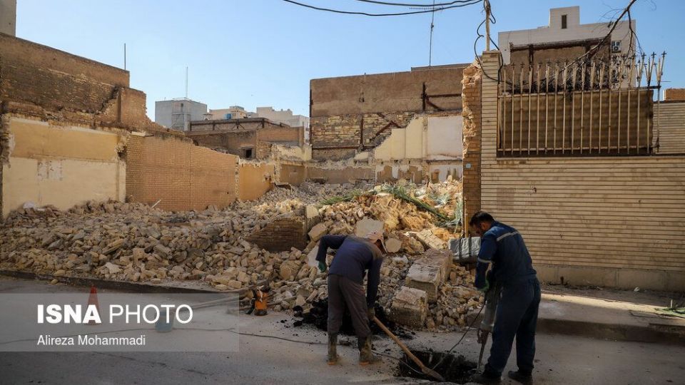 تخریب خانه پدری احمد محمود