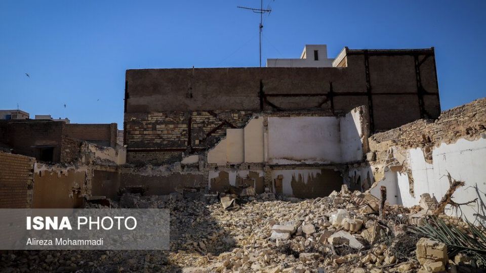 تخریب خانه پدری احمد محمود