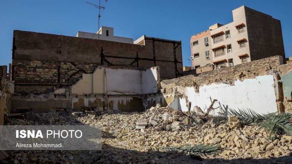 تخریب خانه پدری احمد محمود