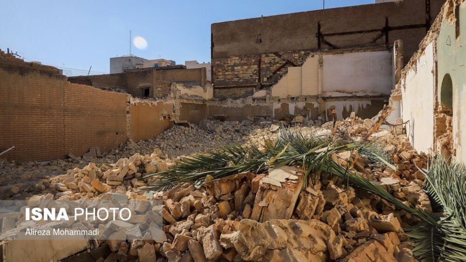 تخریب خانه پدری احمد محمود