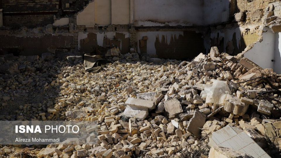 تخریب خانه پدری احمد محمود