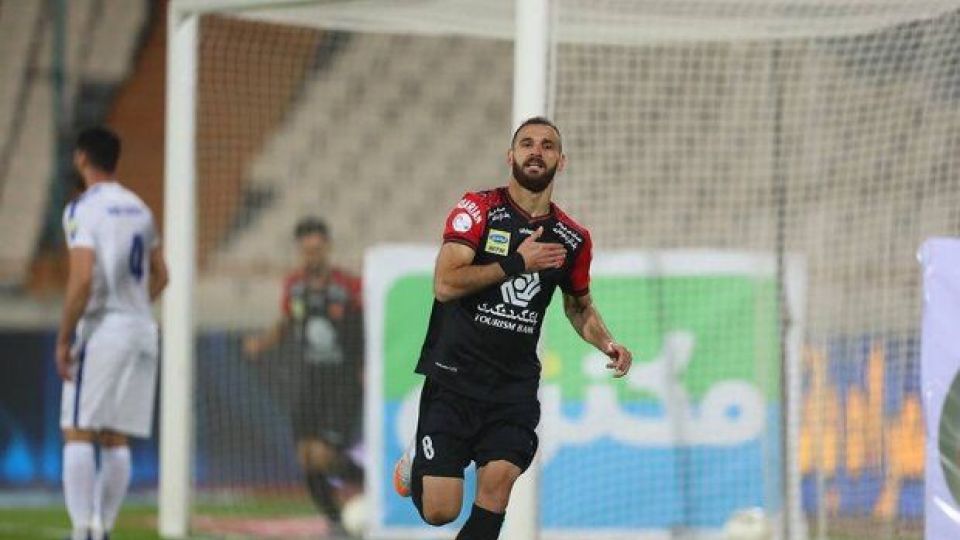 پرسپولیس با پیکان جای استقلال را گرفت/یک تساوی تا قهرمانی نیم فصل