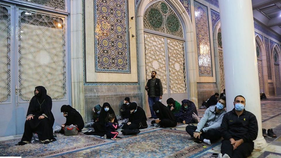 حال و هوای حرم حضرت معصومه(س) در شب شهادت امام ‌هادی(ع)