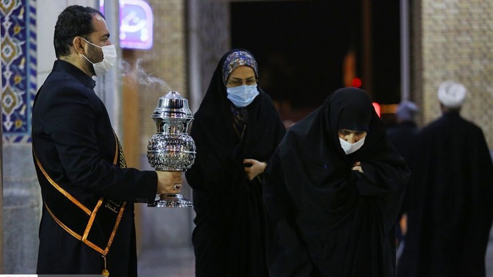 حال و هوای حرم حضرت معصومه(س) در شب شهادت امام ‌هادی(ع)