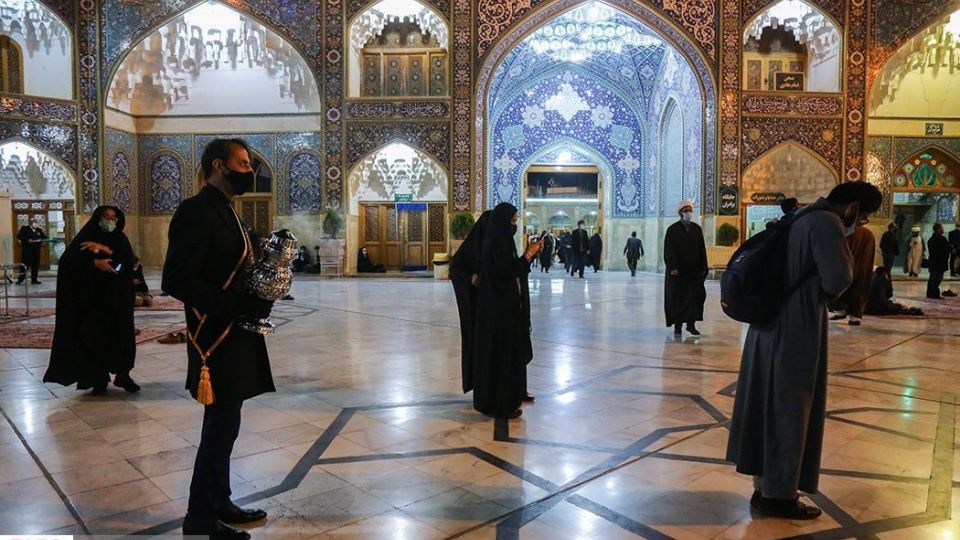 حال و هوای حرم حضرت معصومه(س) در شب شهادت امام ‌هادی(ع)