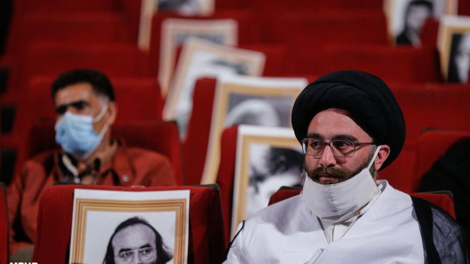 اختتامیه جشنواره شعر و داستان انقلاب