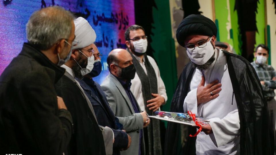 اختتامیه جشنواره شعر و داستان انقلاب