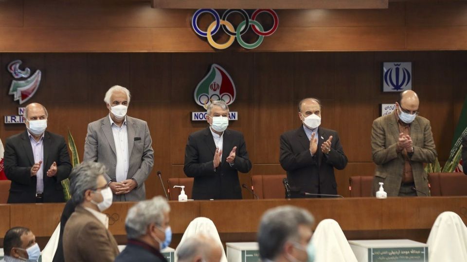 مراسم رونمایی از تندیس‌های ۶ تن از قهرمانان افتخار آفرین ورزش کشور