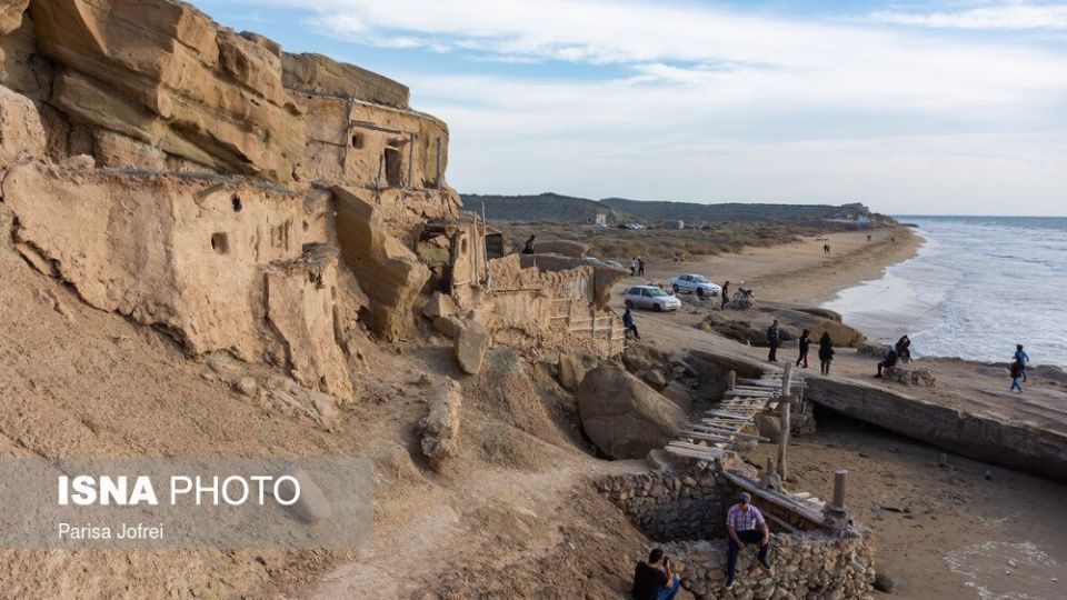 تصاویری از ساحلی زیبا در پایتخت انرژی ایران 