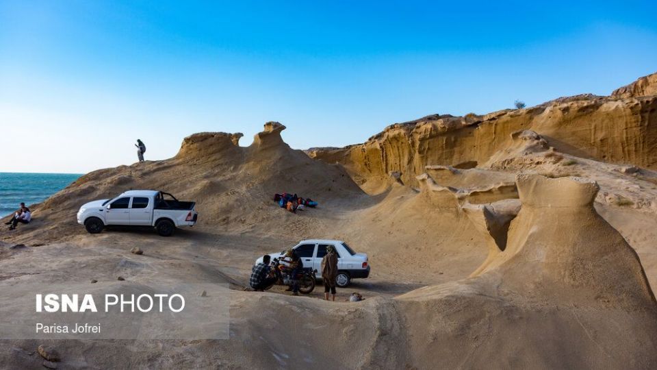 تصاویری از ساحلی زیبا در پایتخت انرژی ایران 
