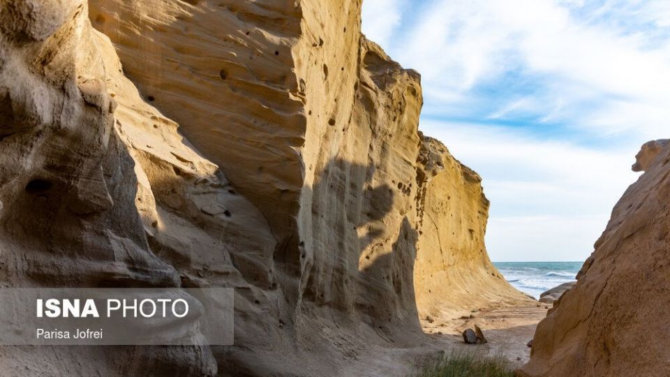 تصاویری از ساحلی زیبا در پایتخت انرژی ایران 