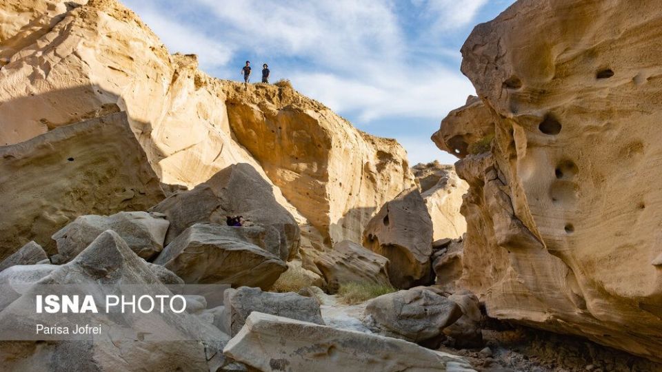 تصاویری از ساحلی زیبا در پایتخت انرژی ایران 