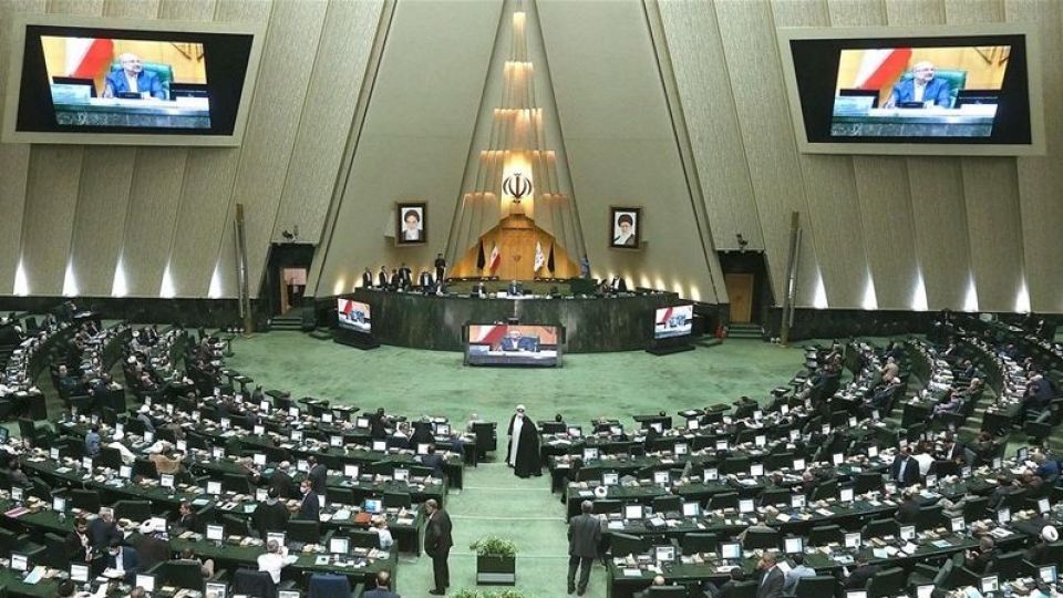 واکنش نمایندگان به اظهارات «آذری‌جهرمی»