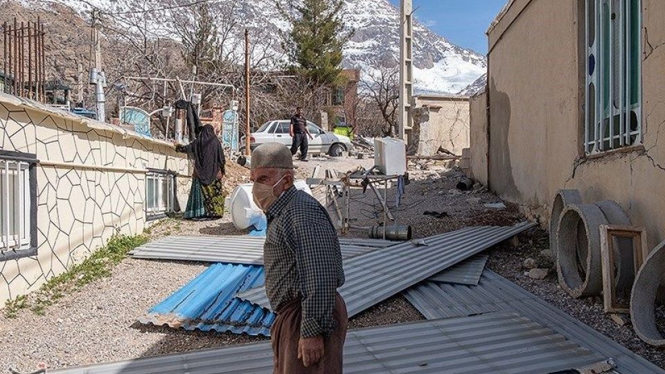 سی سخت ۸ روز پس از زلزله