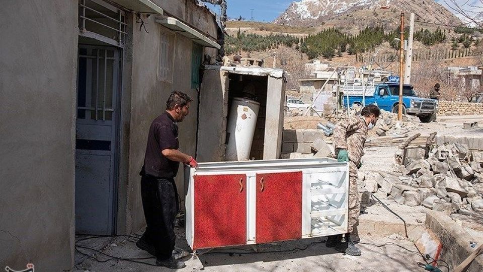 سی سخت ۸ روز پس از زلزله