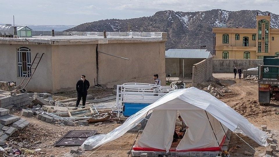 سی سخت ۸ روز پس از زلزله