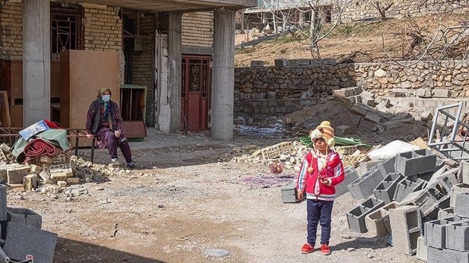 سی سخت ۸ روز پس از زلزله