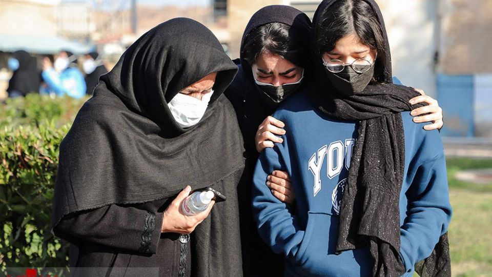 تشییع پیکر شهیده مدافع سلامت در اهواز