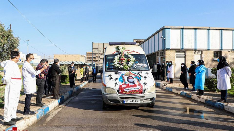 تشییع پیکر شهیده مدافع سلامت در اهواز