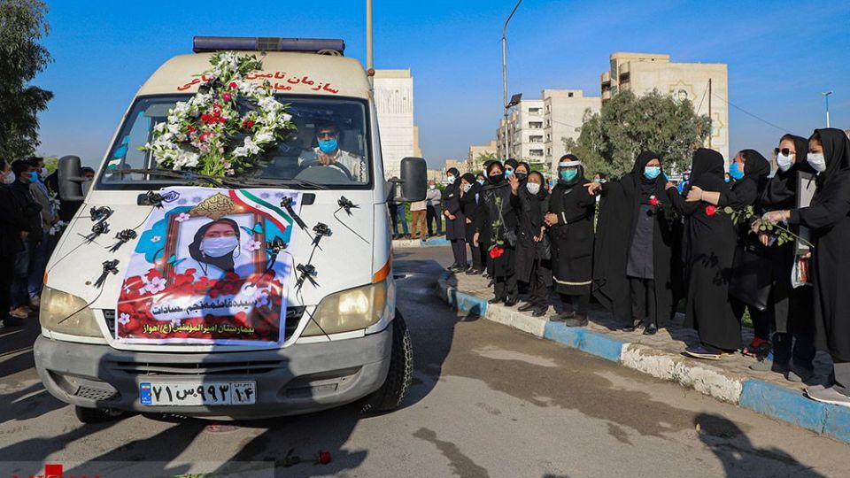 تشییع پیکر شهیده مدافع سلامت در اهواز