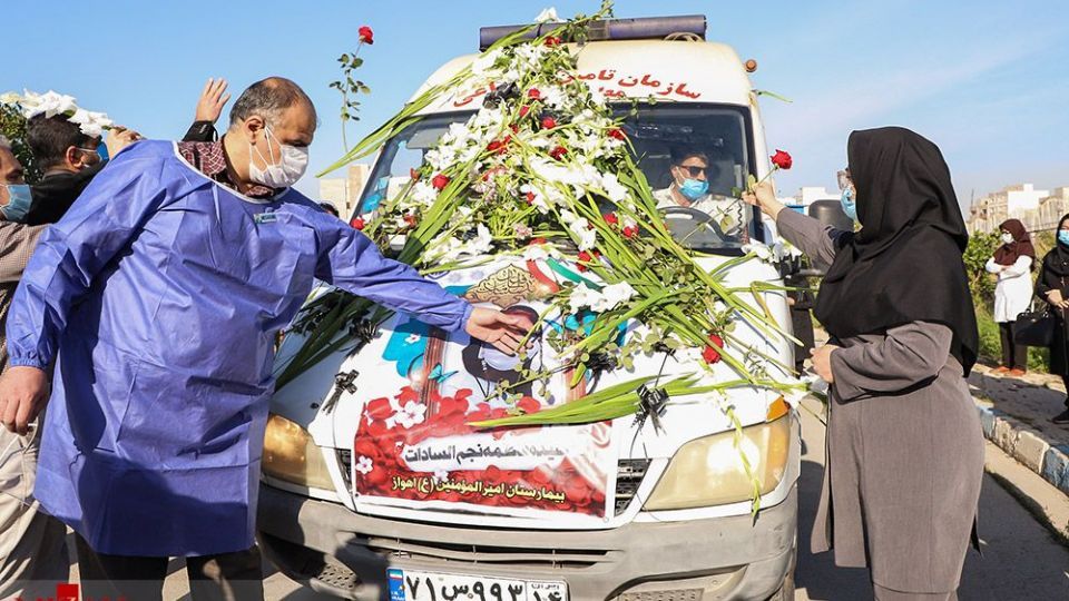 تشییع پیکر شهیده مدافع سلامت در اهواز