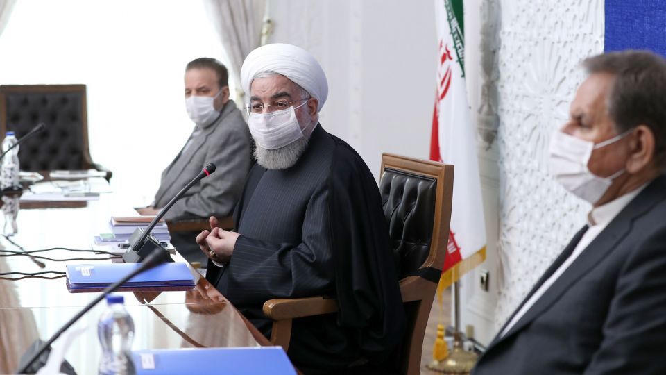 روحانی: کولبری و سوخت‌بری در شان مردم نیست/ هر گفتاری که موجب آشفتگی شود، به اقتصاد لطمه می‌زند