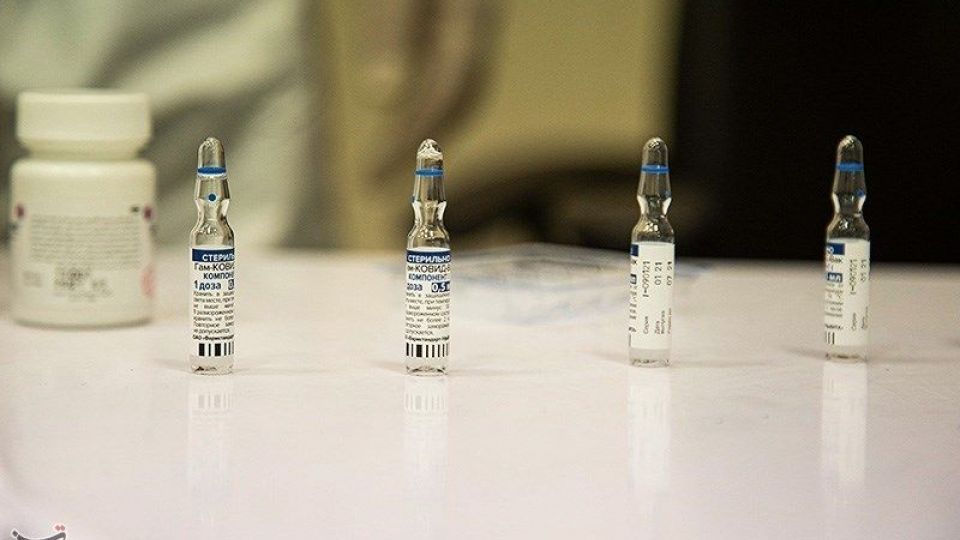 تزریق واکسن کرونا به ایثارگران خوزستانی