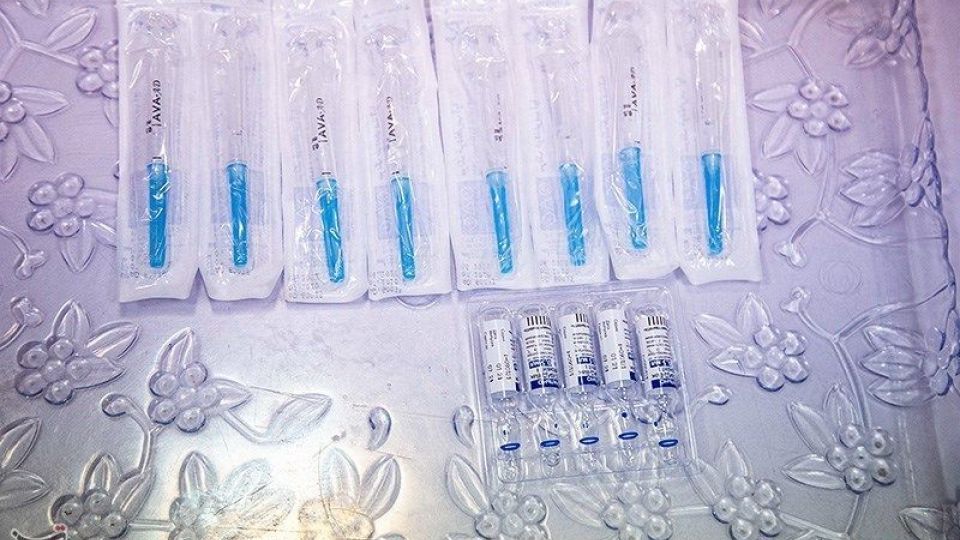 تزریق واکسن کرونا به ایثارگران خوزستانی