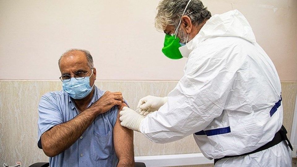 تزریق واکسن کرونا به ایثارگران خوزستانی