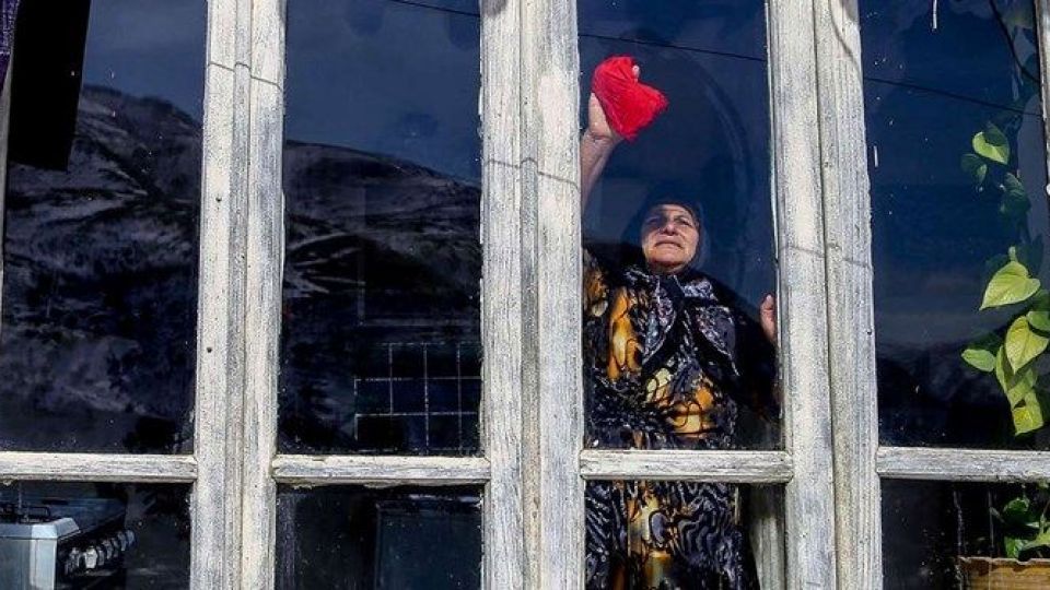 فوت و فن حرفه ای‌ها برای خانه تکانی بی‌حادثه/ اول ایمنی بعد کار!