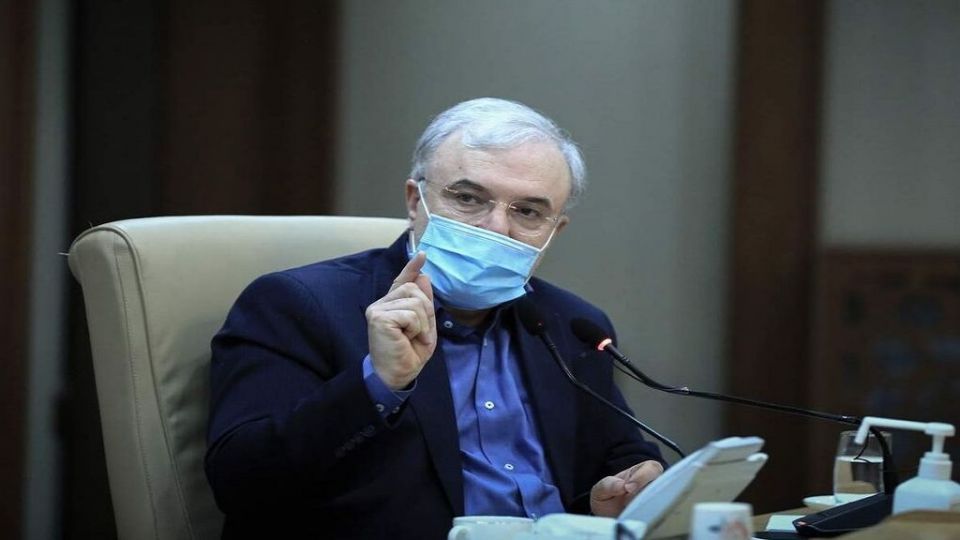 نمکی: نوروز ۱۴۰۰ را آرام نمی‌بینیم/ با کرونای انگلیسی به هیچ وجه نمی‌توان شوخی کرد