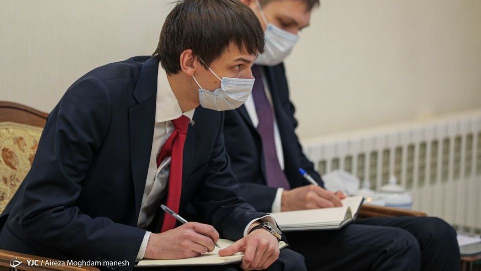 دیدار ولایتی با سفیر روسیه در ایران