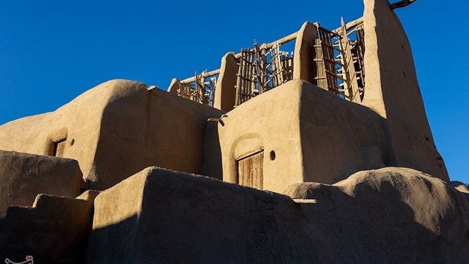 آسباد های تاریخی نشتیفان