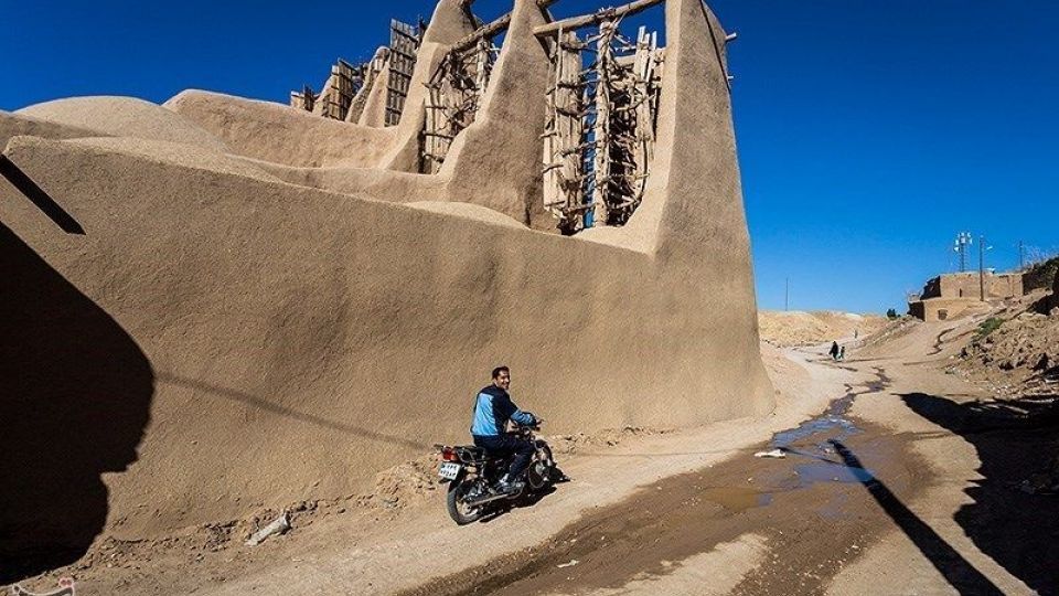 آسباد های تاریخی نشتیفان