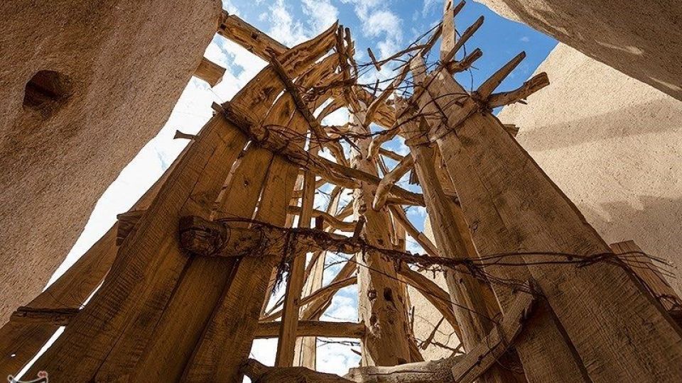 آسباد های تاریخی نشتیفان