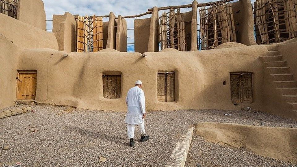 آسباد های تاریخی نشتیفان