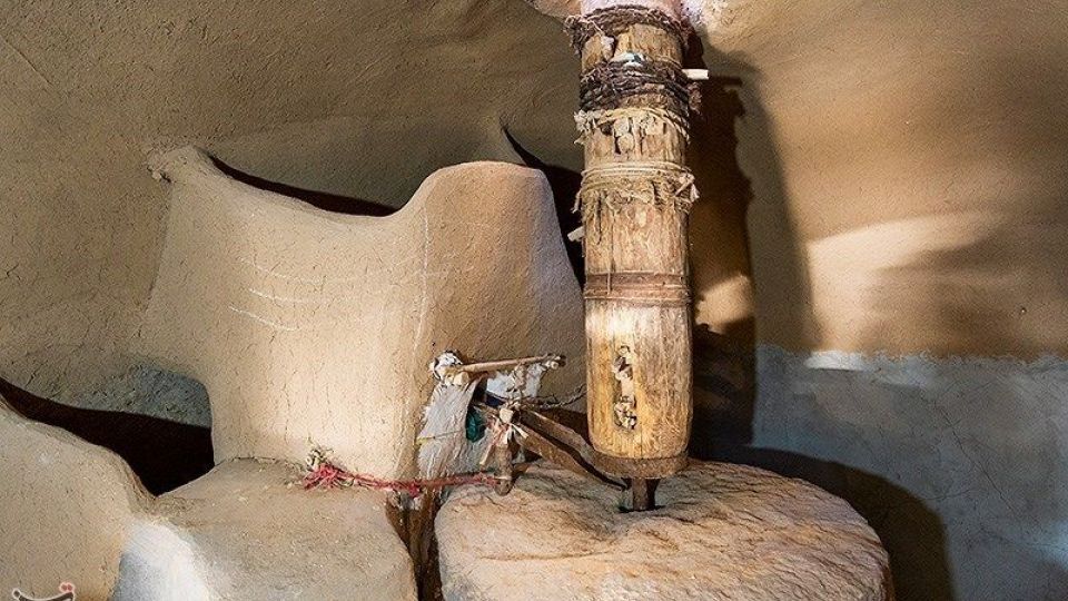 آسباد های تاریخی نشتیفان