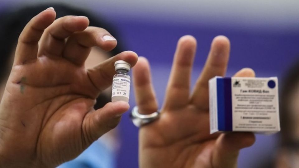 آغاز تزریق دُز دوم واکسن روسی کرونا