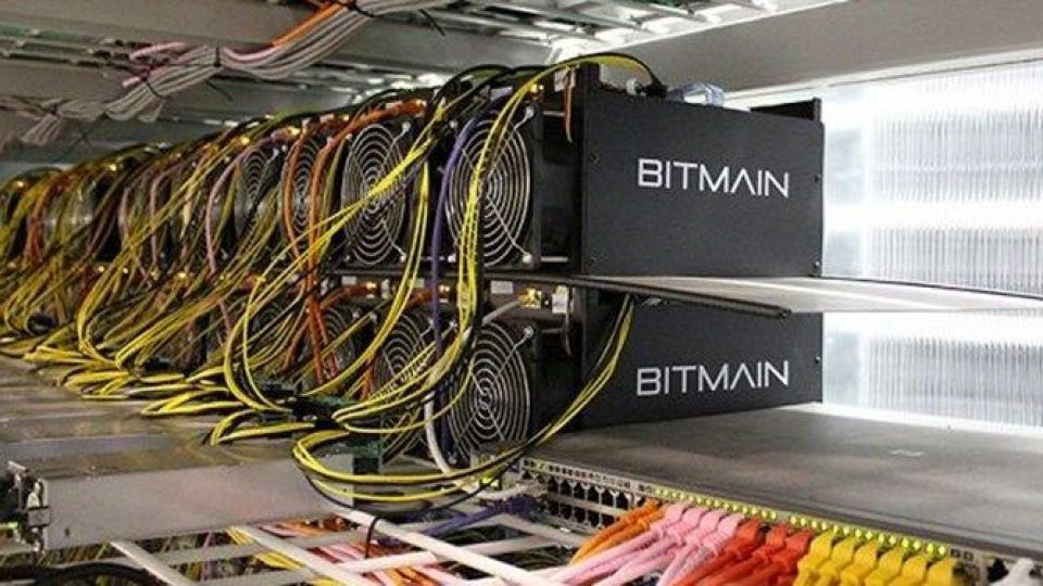 اولین تهدید بازار بی‌قانون رمز ارزها