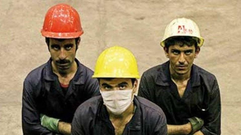 بحث بر روی افزایش ۳۷ درصدی حداقل دستمزد کارگران برای سال آینده/احتمال توافق امشب
