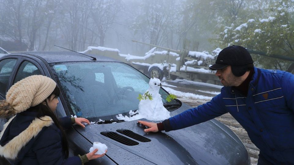 بارش برف در آخرین روز‌های زمستان - گلستان