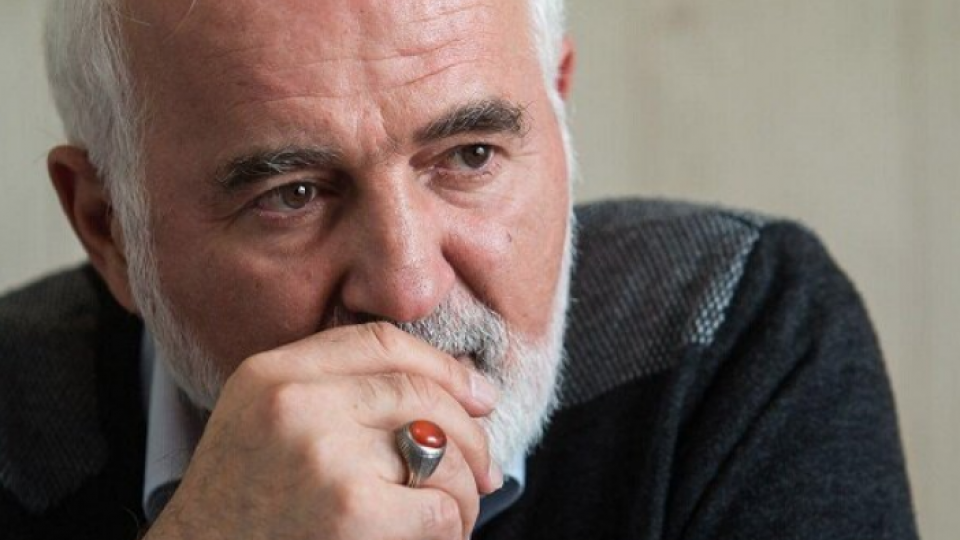 احمد توکلی به سوگ برادر نشست