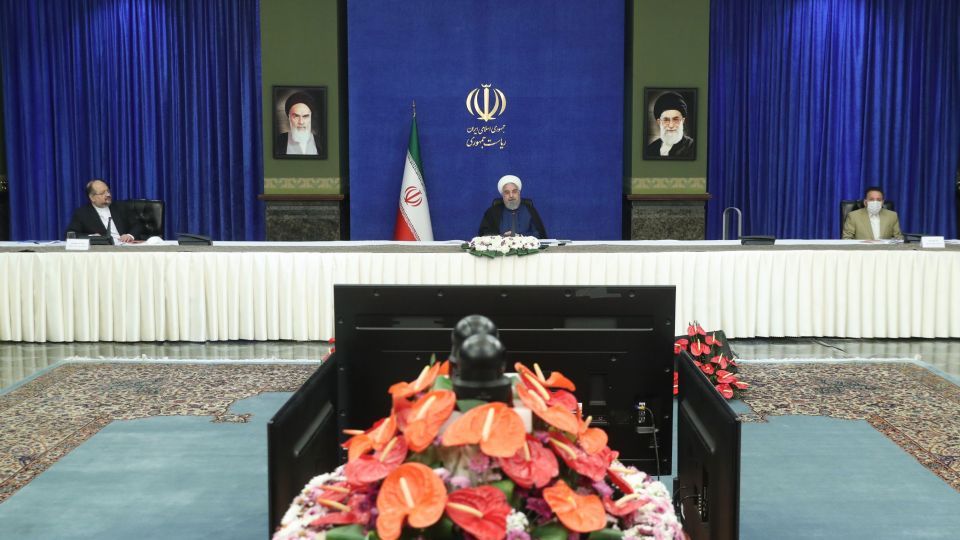 روحانی: افزایش تولید و ایجاد اشتغال پایدار از اولویت‌های اصلی دولت تدبیر و امید است