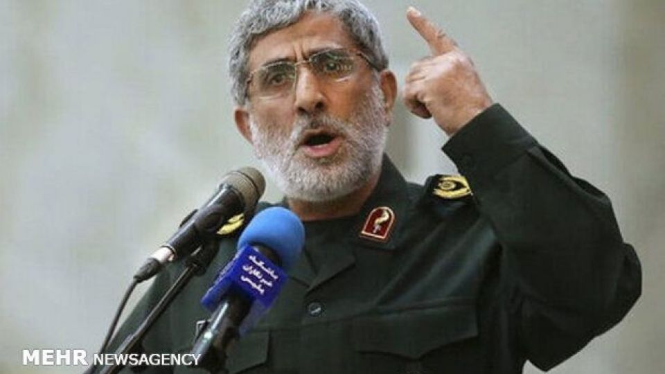 حضور سردار قاآنی بر مزار شهید مدافع حرم مجتبی برسنجی