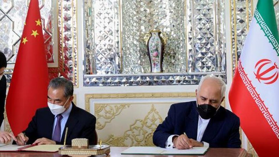 اتهام مضحک «ایران‌فروشی» از کجا آمد؟!