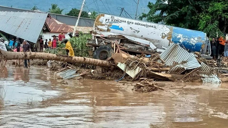 سیل مرگبار در اندونزی