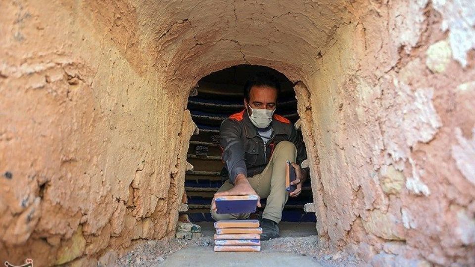 کارخانه کاشی سنتی قدس رضوی