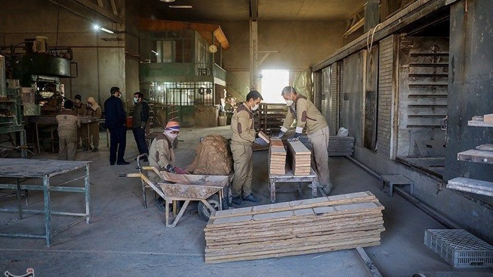 کارخانه کاشی سنتی قدس رضوی