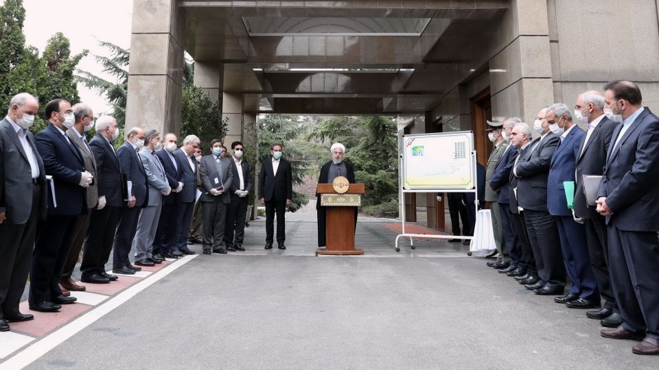 تشدید فقر و عقب‌گرد اقتصاد ایران «معجزه مدیریت» دولت تدبیر و امید + نمودار