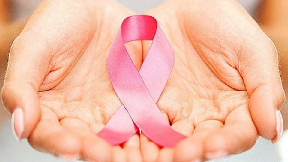 خانم‌ها این ۸ علامت سرطان را جدی بگیرند